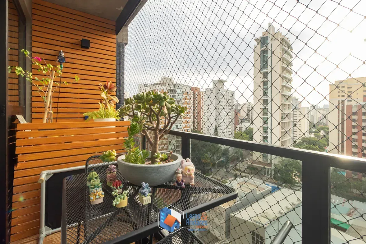 Imagem Apartamento para venda em Moema com 3 quartos, sendo 1 suíte, 152m²
