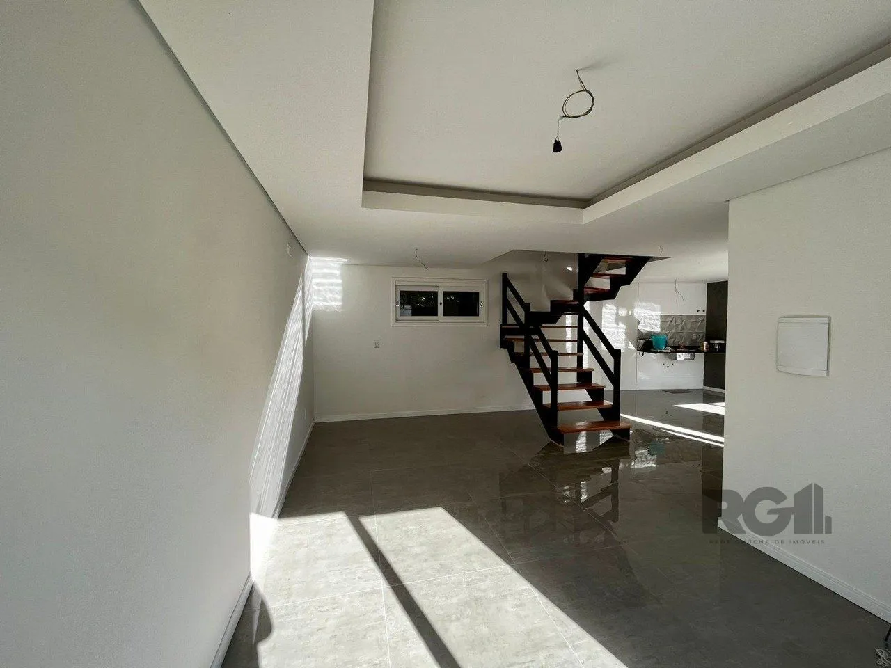 Imagem Casa 3 quartos, suíte, 2 vagas, piscina, 240m² - Vila Nova POA/RS