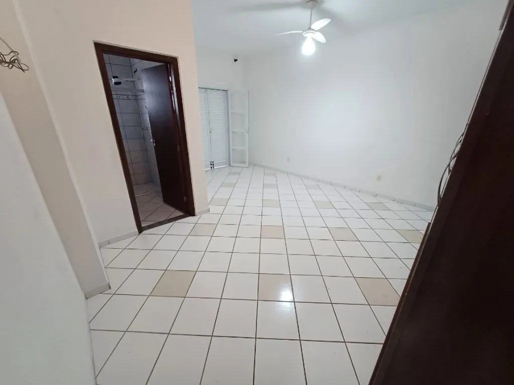Imagem CASA COM 310,00 m² - OCIAN - PRAIA GRANDE SP