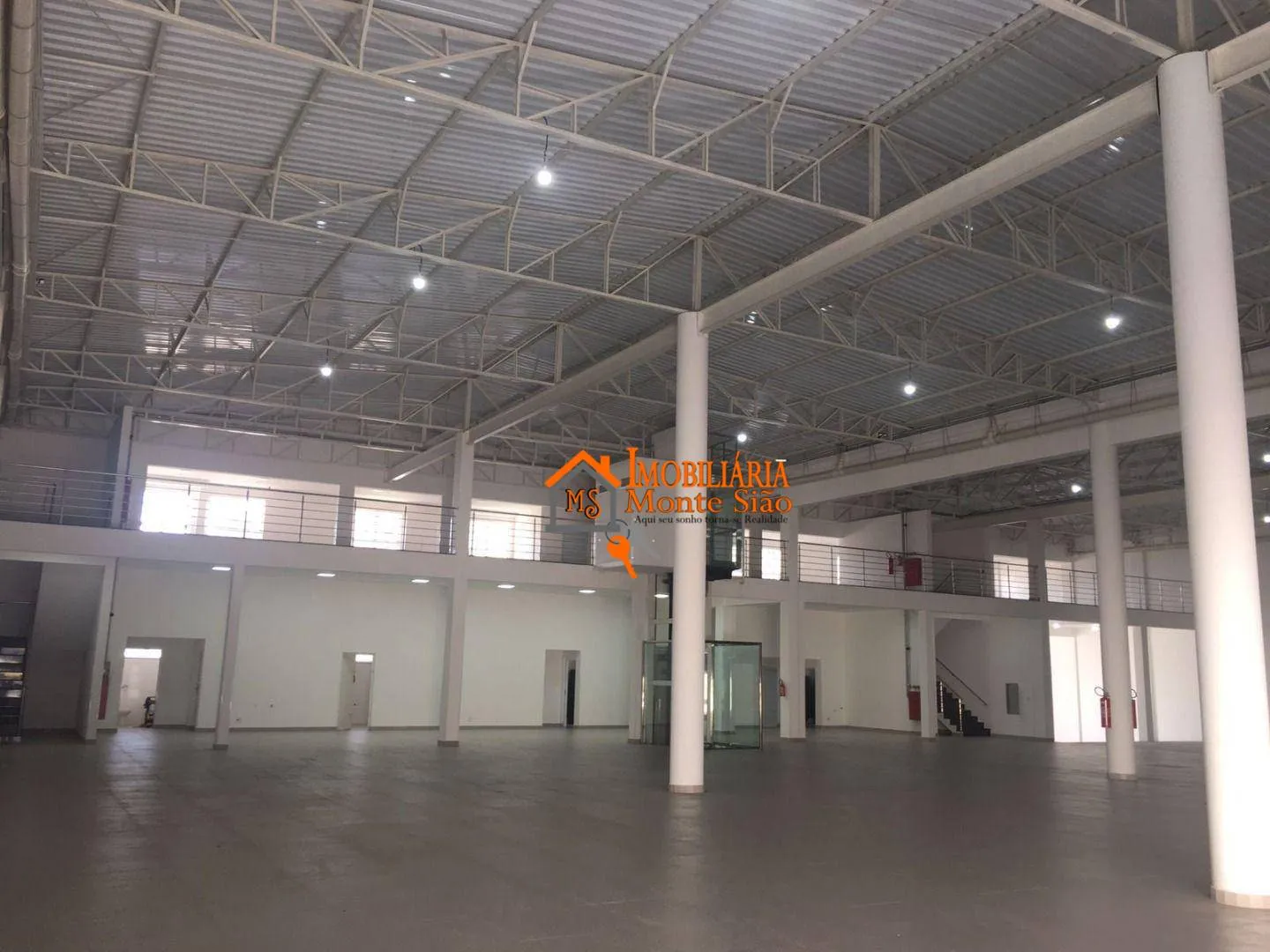 Imagem Galpão para alugar, 1861 m² por R$ 130.405,00/mês - Penha de França - São Paulo/SP