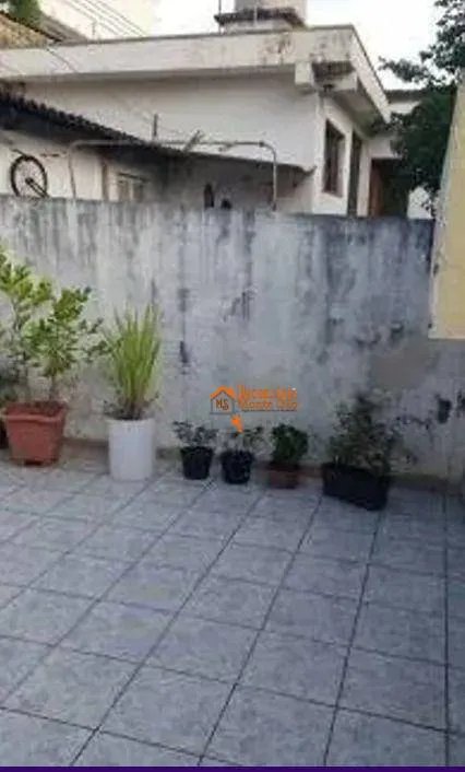 Imagem Casa à Venda na Cidade Maia | 250 m² de Terreno | 2 Dormitórios | 3 Vagas | Aceita Financiamento