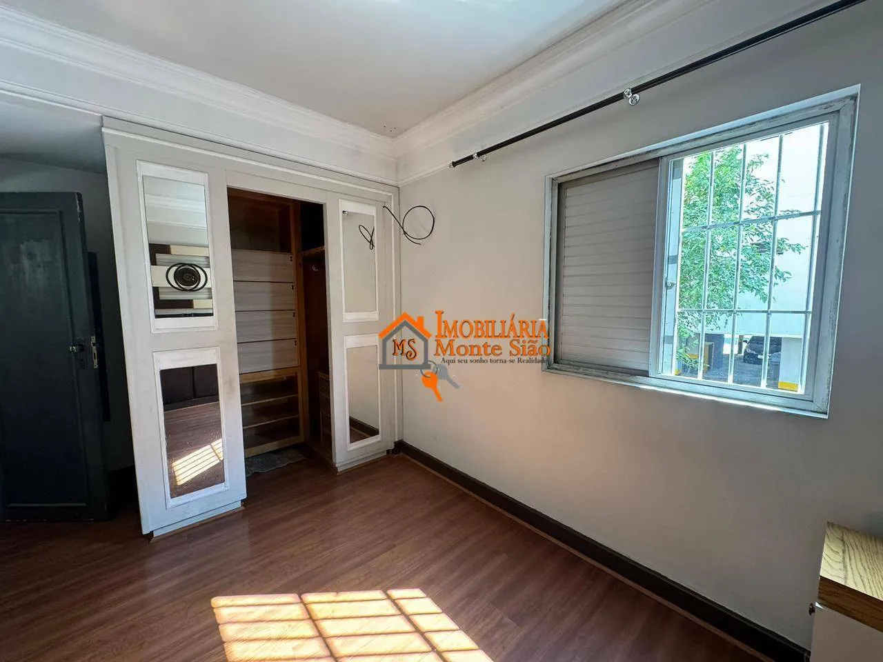 Imagem Apartamento com 2 dormitórios à venda, 59 m² por R$ 340.000,00 - Picanco - Guarulhos/SP
