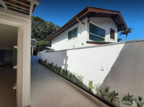 Imagem Casa com 5 Quartos à Venda, 209 m² em Riviera - Bertioga