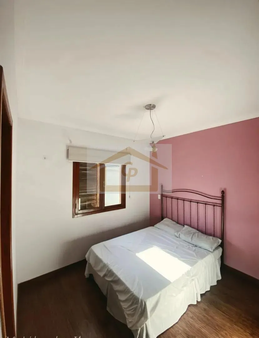 Imagem Sua nova casa te espera no condomínio dos sonhos! 3 suítes, 4 vagas