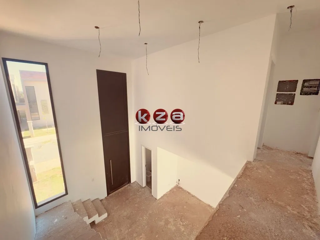 Imagem Casa a venda no Condomínio Villa Arte 28 em Vinhedo-SP: 3 suítes, 2 salas e 140m² de área e 268 de terreno!