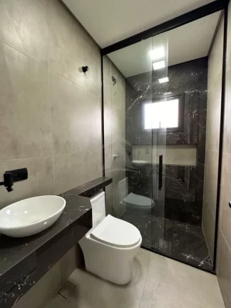 Imagem SOBRADO COM PISCINA, 3 QUARTOS SENDO 1 SUÍTE COM CLOSET, ITAPEMA DO NORTE