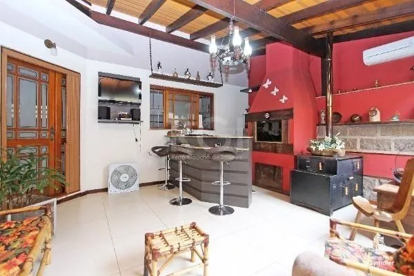 Imagem Excelente casa de 189m² com 3 dormitórios.