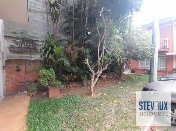 Imagem Casa de Vila com portão próxima a Clodomiro Amazonas e Hélio Pellegrino