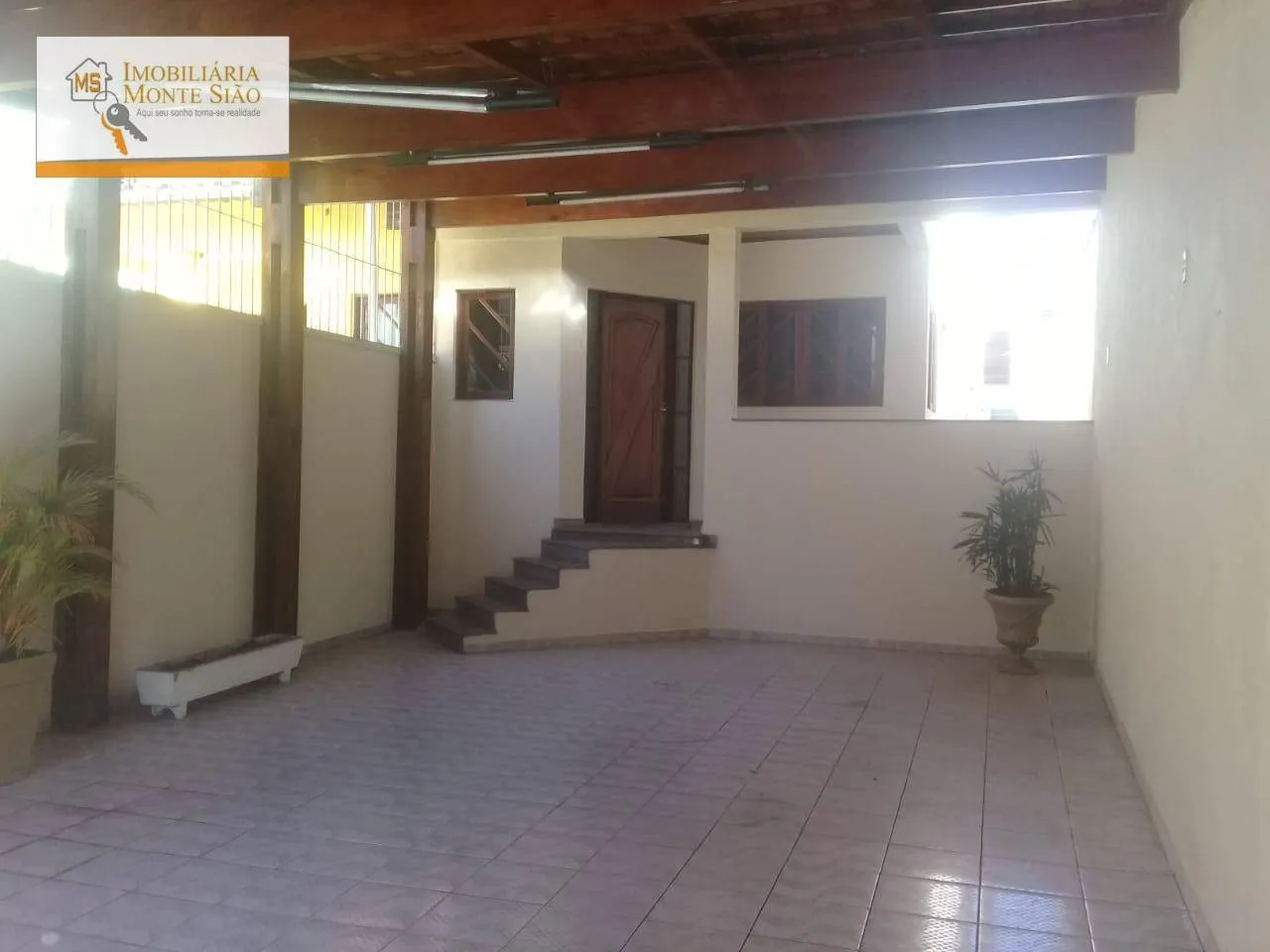 Imagem Sobrado com 4 dormitórios à venda, 126 m² por R$ 740.000,00 - Jardim Cocaia - Guarulhos/SP