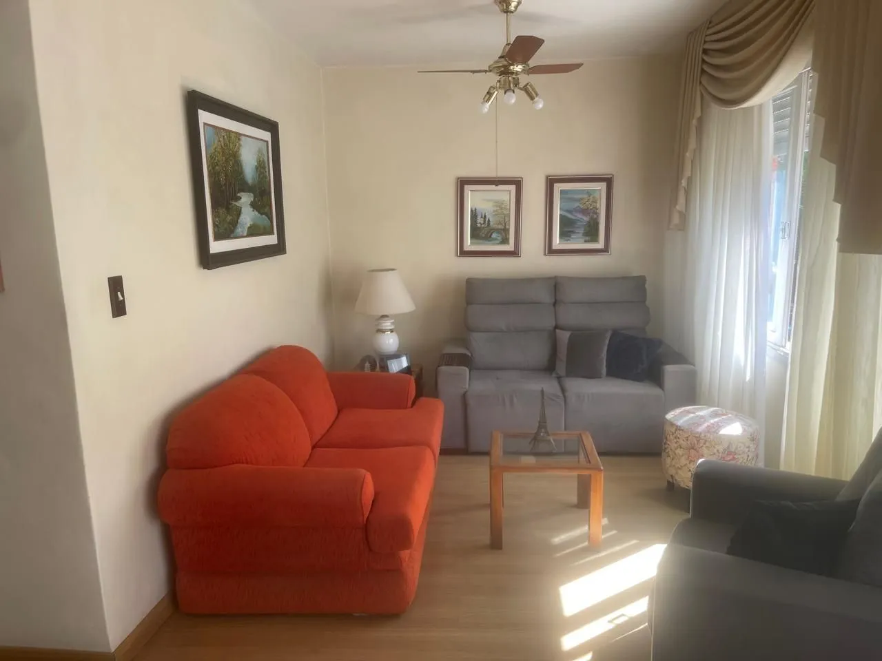 Imagem Apartamento de 3 quartos e 1 vaga garagem no bairro Rio Branco em Porto Alegre