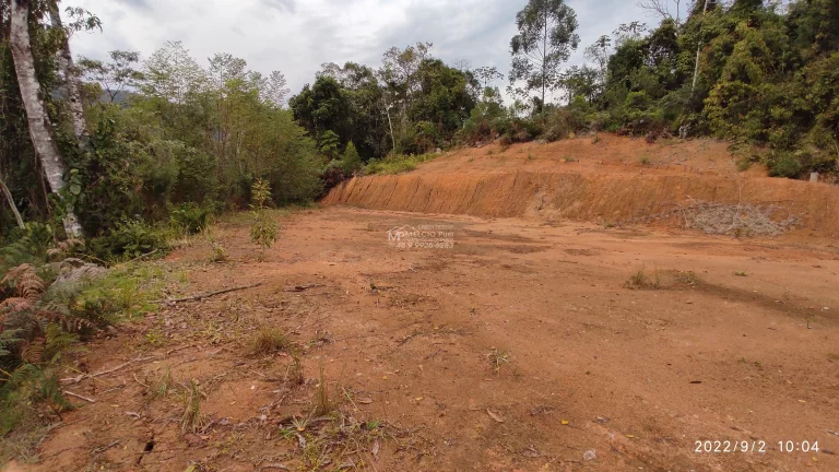 Imagem Sítio a VENDA, com várias lindas cachoeiras, a 4Km da SC 108, de fácil acesso. Lugar Maravilhoso em meio a natureza! Propriedade ótima para investime