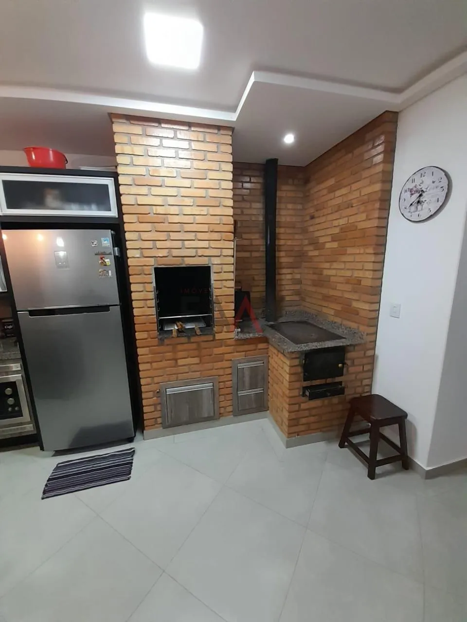 Imagem Sobrado Moderno com 2 Suítes, Sacadas e Excelente Acabamento