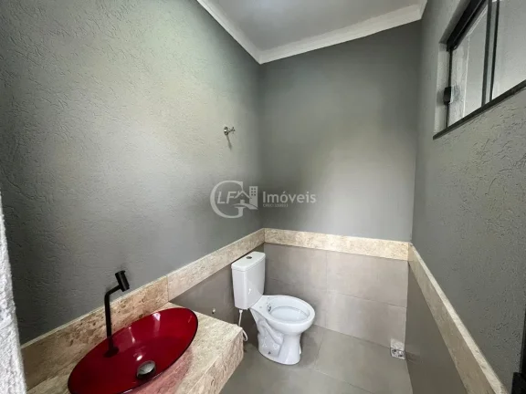 Imagem Imóvel de luxo na Vila Planalto: Casa com 3 quartos, 3 suítes, 1 sala e 2 vagas de garagem em Campo Grande-MS!