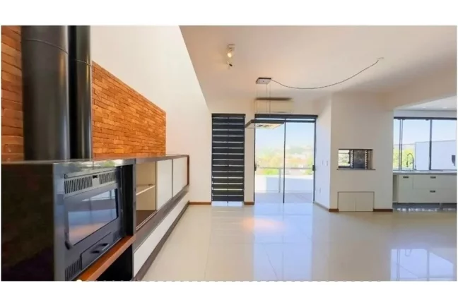 Imagem Casa para venda no bairro Medianeira em Porto Alegre