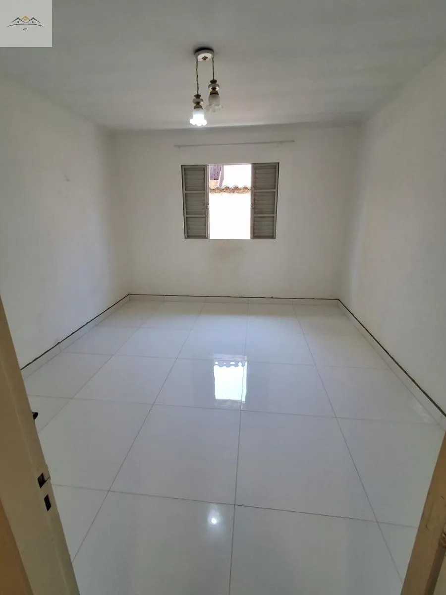 Imagem Sobrado em condomínio à venda na Vila Palmares, Santo André 2 dorm. 1 vg.