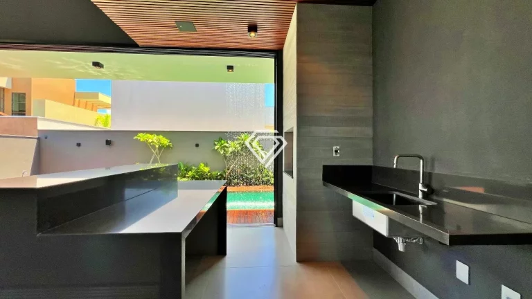 Imagem Sobrado 4 Suítes, 335 m² c/ lazer à venda no Condomínio Alphaville