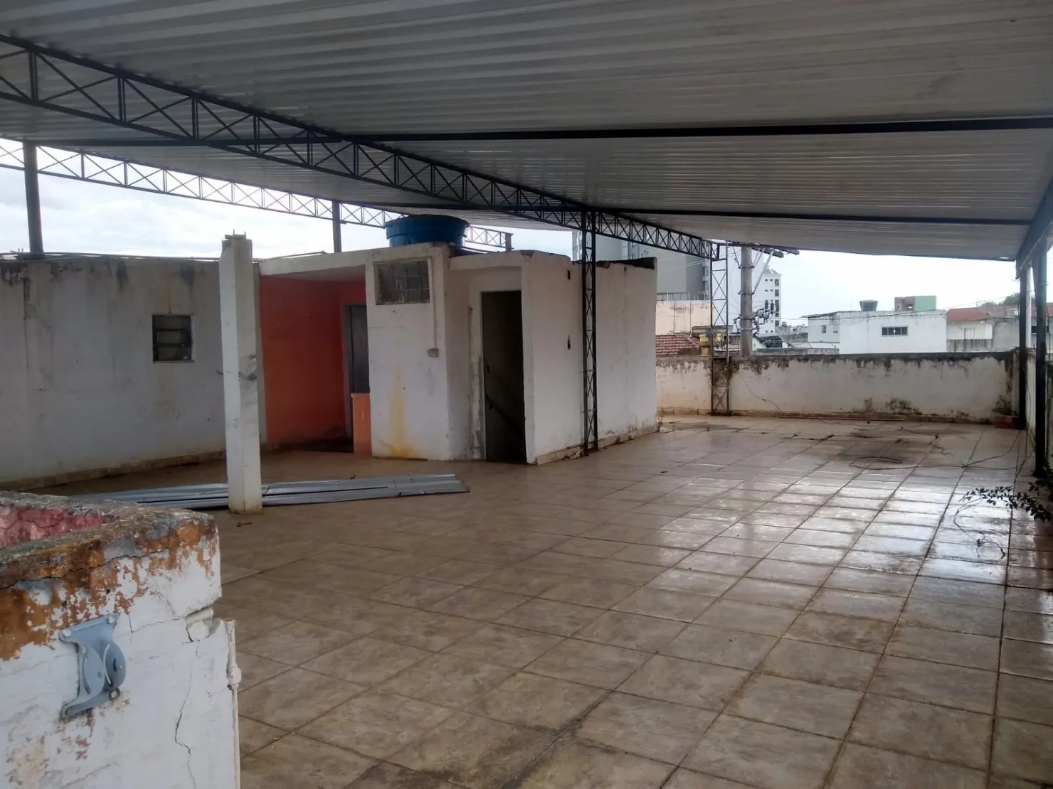Imagem Comercial à venda 15 Quartos, 8 Suites, 4 Vagas, 350M², Ponte Alta, Aparecida - SP