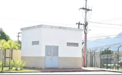 Imagem Galpão Industrial em Condomínio para Locação em Duque de Caxias-RJ, Bairro Parque Paulista: 2 Vagas de Garagem e 813,47 m² de Área