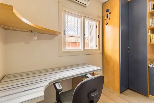 Imagem Casa em Condomínio para venda no bairro Teresópolis em Porto Alegre