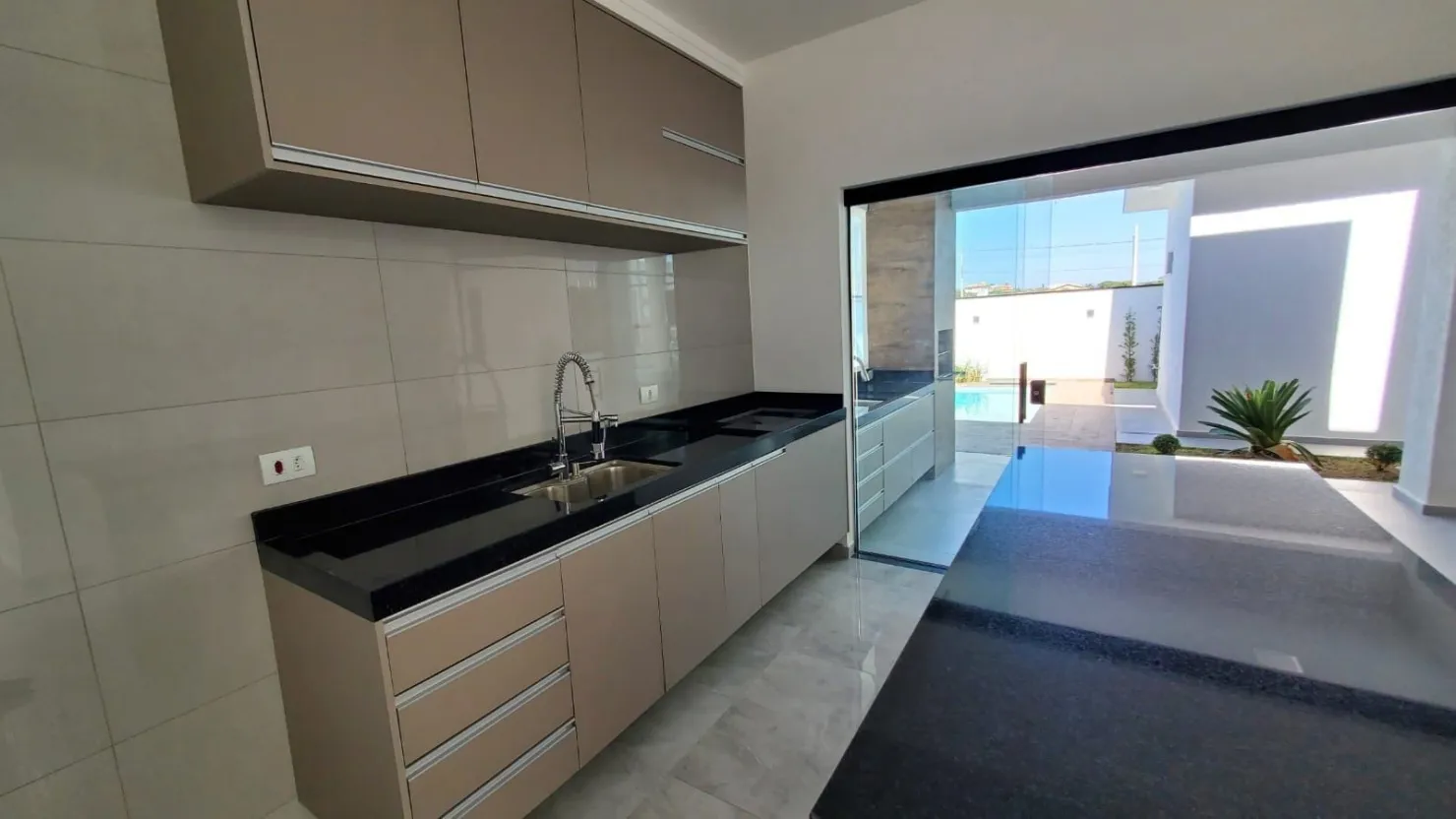 Imagem Casa à venda 3 Quartos, 1 Suite, 2 Vagas, Guedes, Tremembé - SP | Perolas do Vale