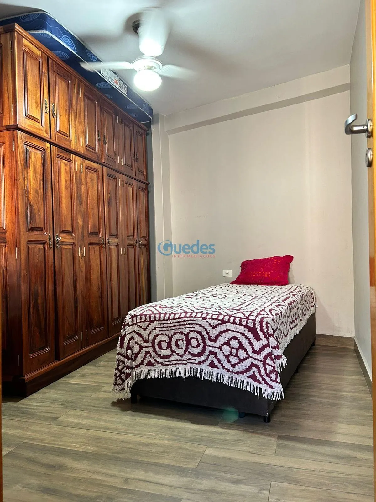 Imagem Casa à Venda em Jardim Maria Rosa, Taboão da Serra - 3 Dorms