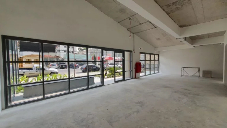 Imagem Loja comercial para locação em São Paulo-SP, Campo Belo: 4 banheiros, 5 vagas, 390m² de área!