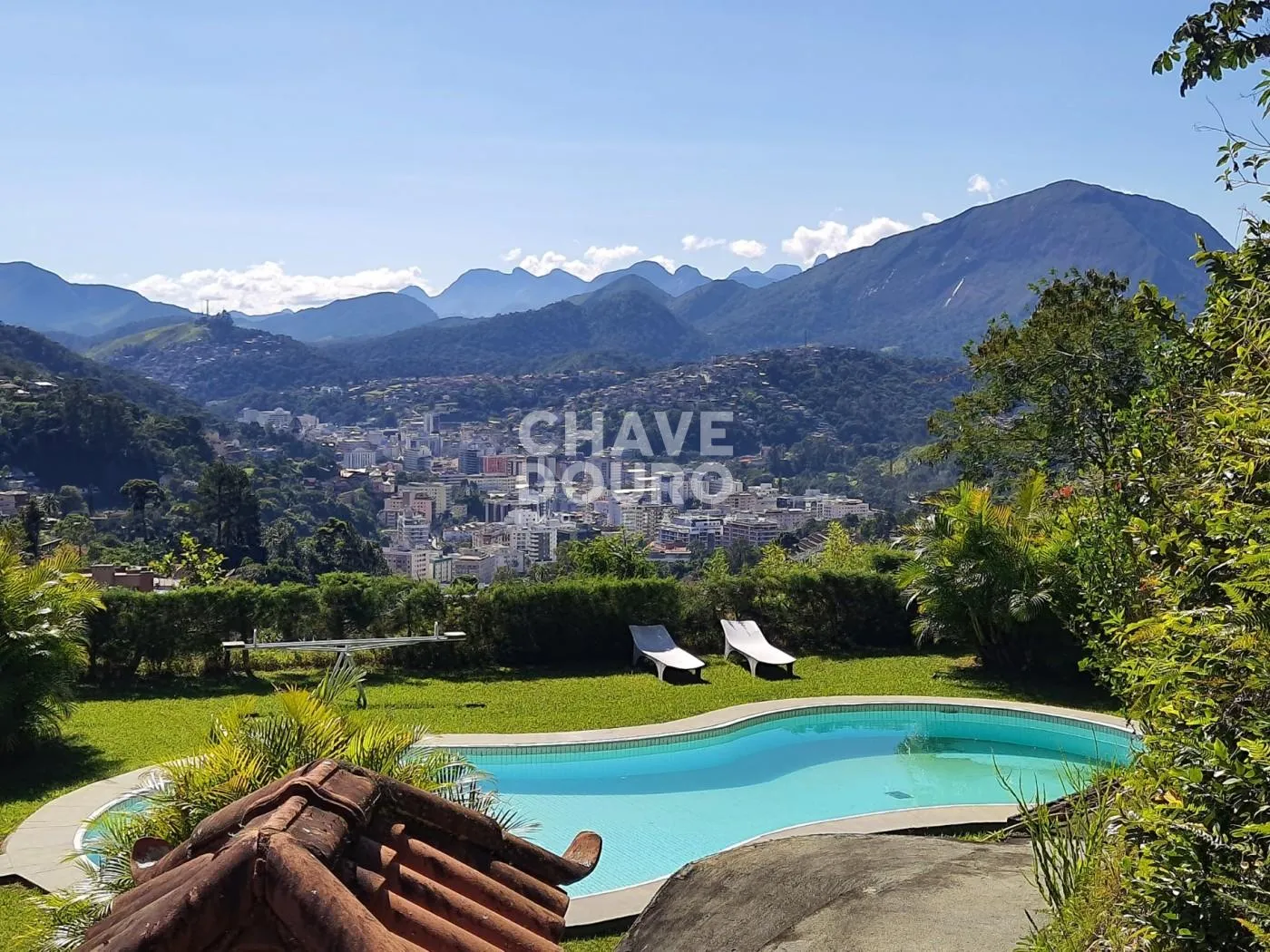 Imagem Casa para Venda em Teresópolis, Iucas, 3 dormitórios, 1 suíte, 3 banheiros