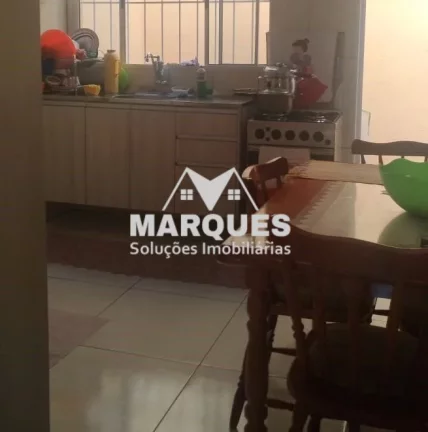 Imagem Casa Espaçosa no Jardim Rosolém em Hortolândia!