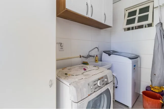 Imagem Casa para venda no bairro Guarujá em Porto Alegre