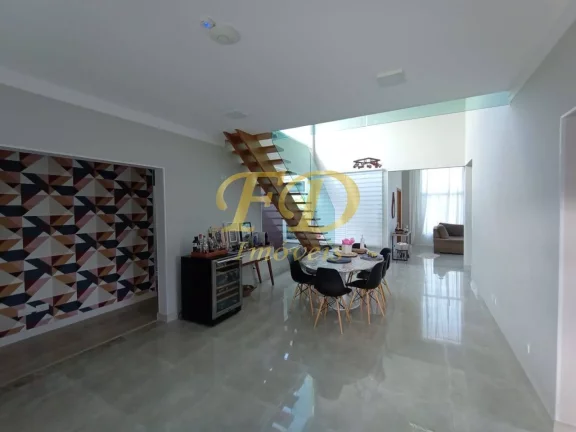 Imagem Casa em Condomínio Fechado de Alto Padrão Mairiporã