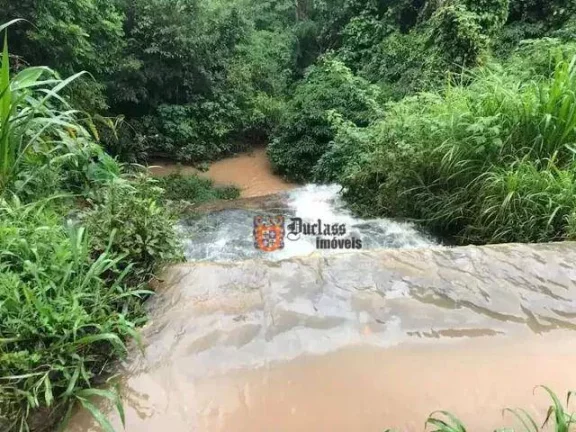 Imagem Chácara com 6 dormitórios à venda, 10024 m² por R$ 2.150.000,00 - Parque Petrópolis - Mairiporã/SP