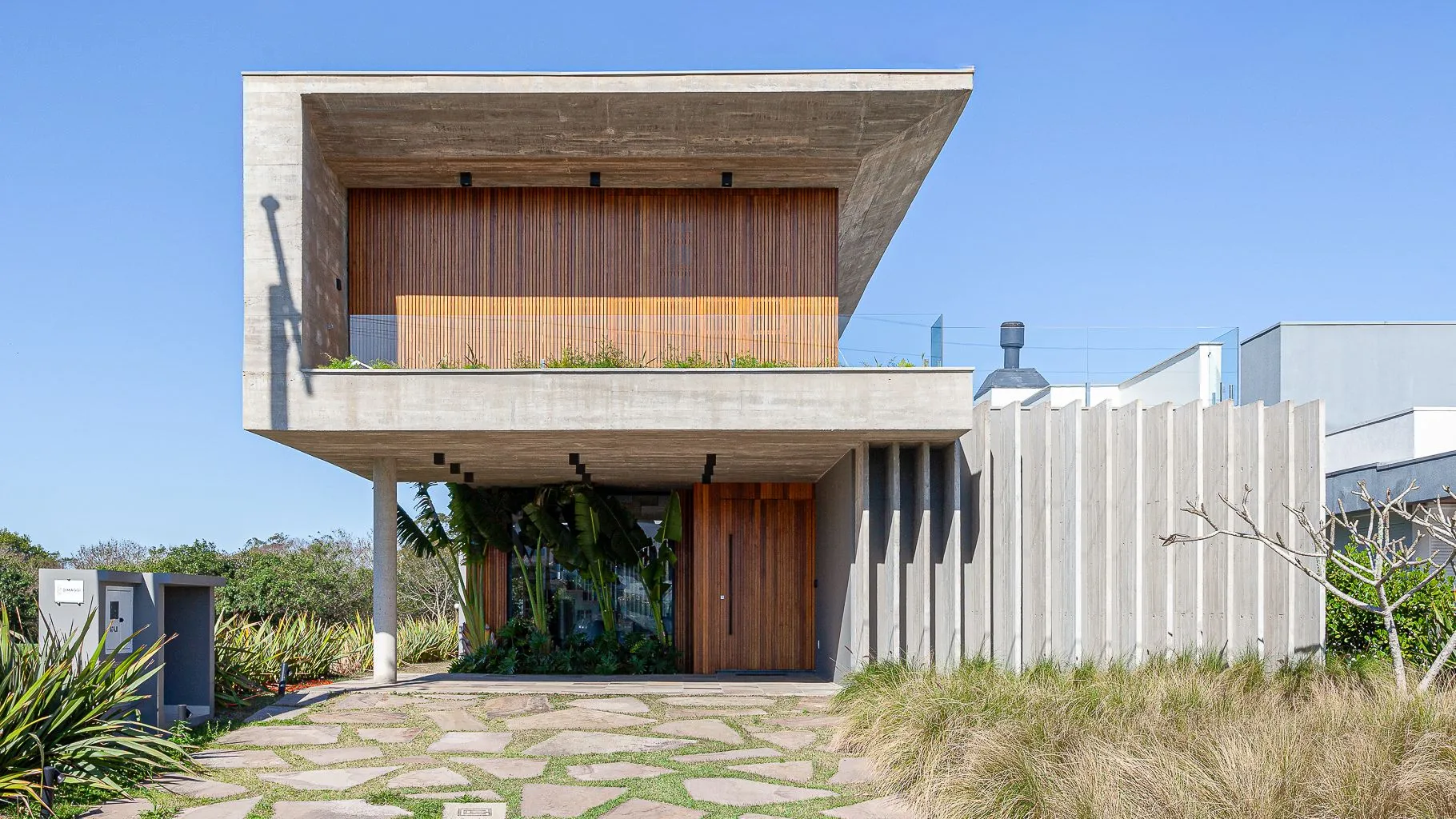 Foto do imóvel Casa à venda em Torres, Centenário, com 4 quartos, 368.36m2