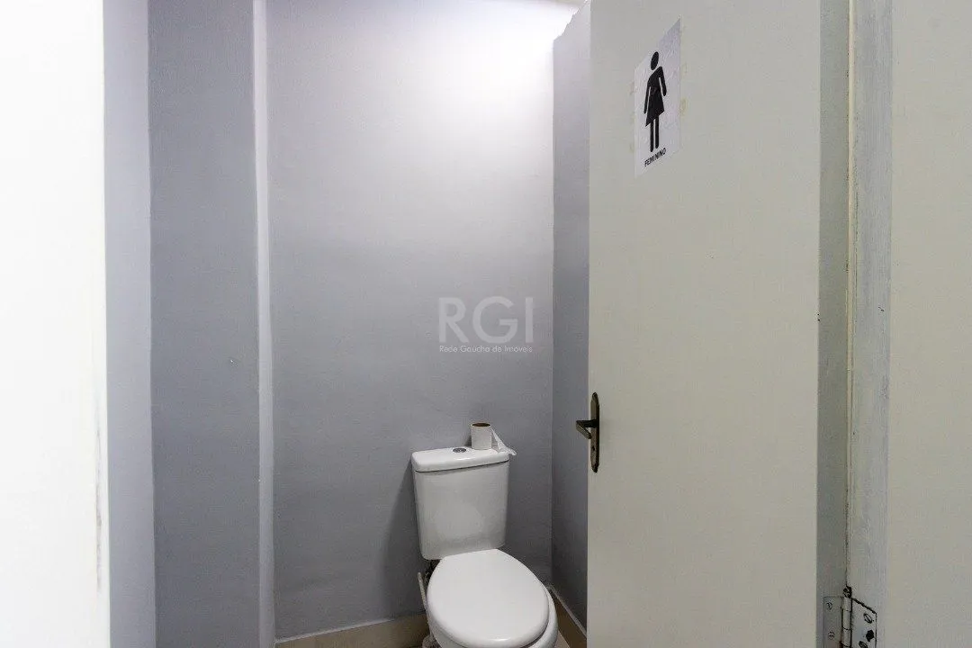 Imagem Sala em andar inteiro com 157,44 privativos