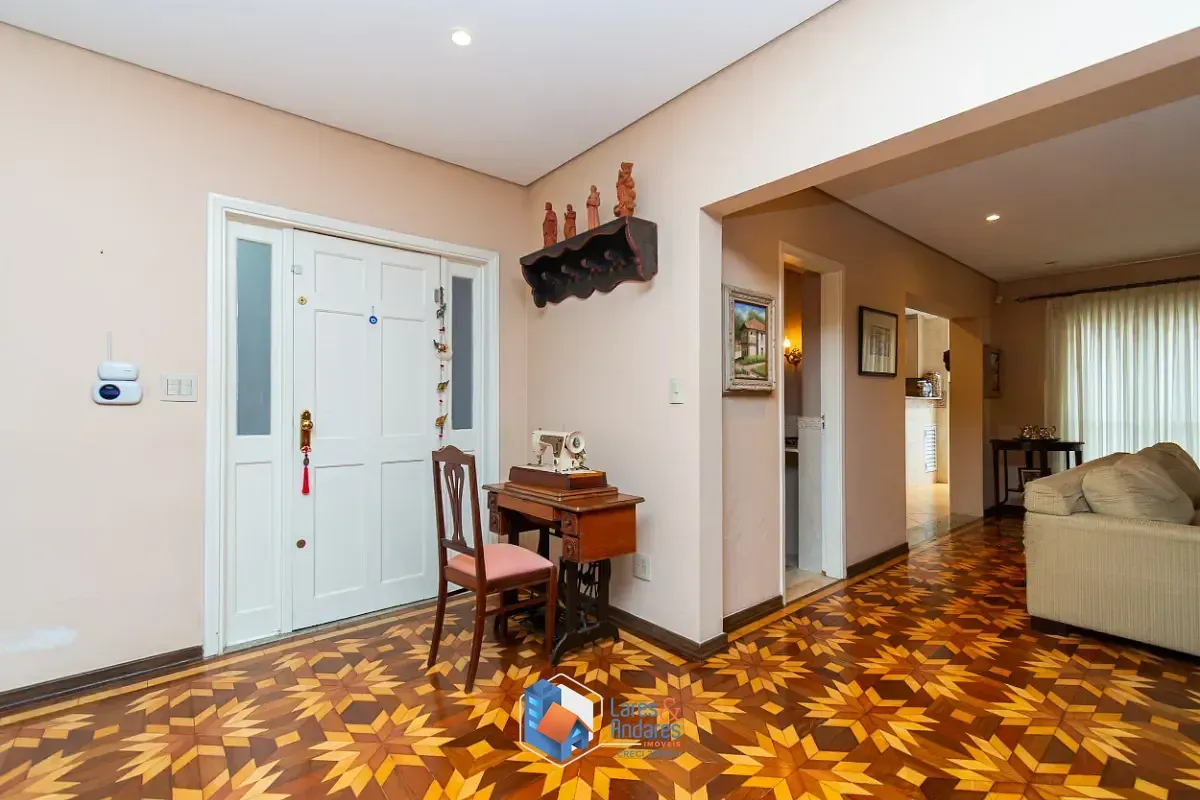 Imagem Casa para venda em Jardim da Saúde com 3 quartos, sendo 1 suíte, 350m²