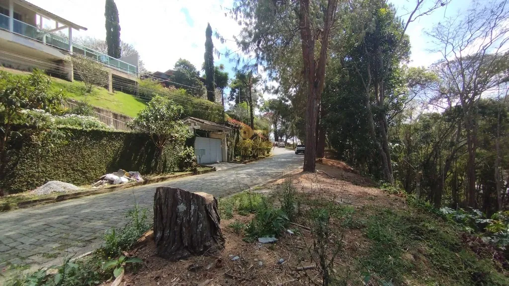 Imagem Terreno em Condomínio para Venda em Teresópolis / RJ no bairro Green Valley