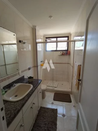 Imagem Refinado Apartamento de Alto Padrão com 211m² na Prestigiosa Vila Rica - Boqueirão, Santos