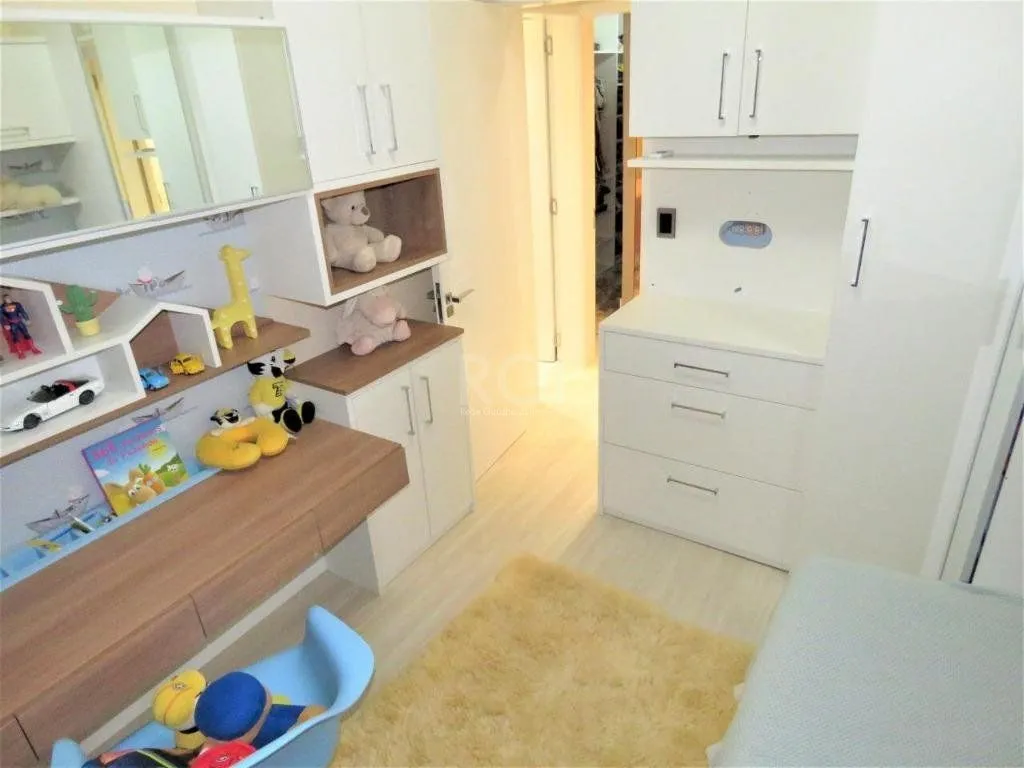 Imagem Ótima casa com 2 dormitórios com suíte master para Comprar