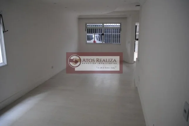 Imagem Vendo SUPER Oportunidades na vila Mariana. Casa 225m2, com 3 suítes, 6 Banheiros, 2 vagas, dependência de empregada, corredores nas laterais. OPORTUNIDADE.