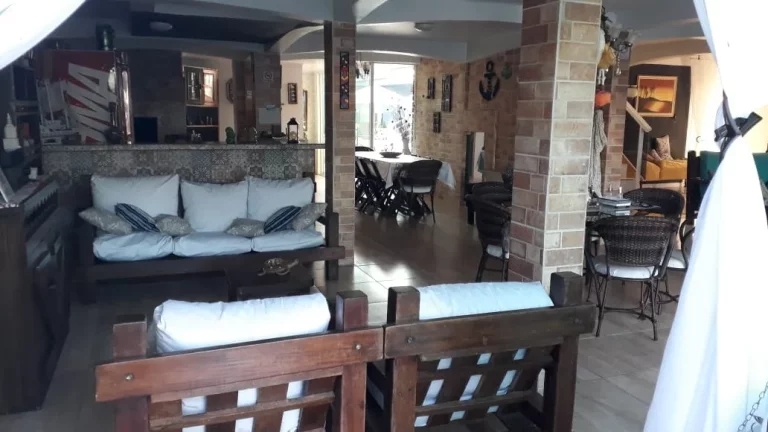 Imagem CASA COMERCIAL em Pontal do Paraná - PR, Grajau
