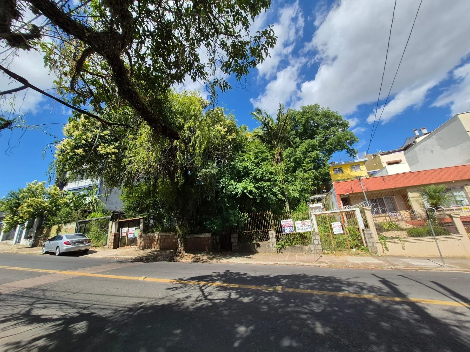 Imagem EXCELENTE OPORTUNIDADE DE TERRENO - LOCALIZAÇÃO ESTRATÉGICA!