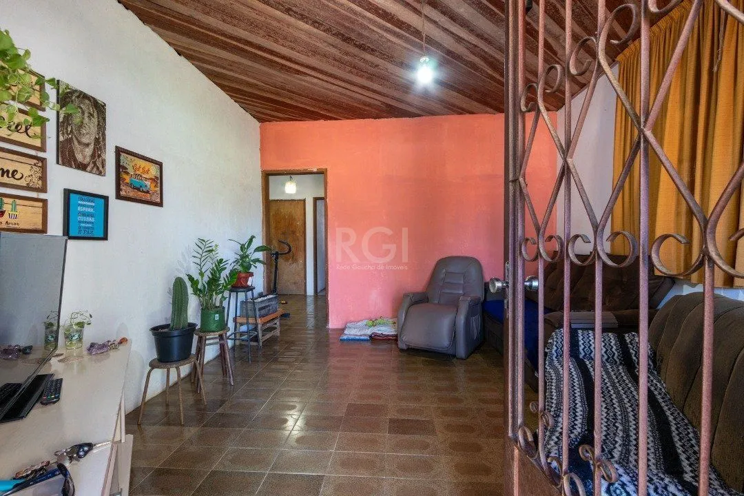 Imagem Casa para Venda - 2200m², 3 dormitórios, Lomba do Pinheiro