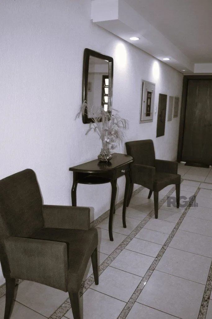 Imagem Excelente apto.2 dorm. com 1 suíte, churrasqueira e 1 vaga na Rua Olavo Bilac