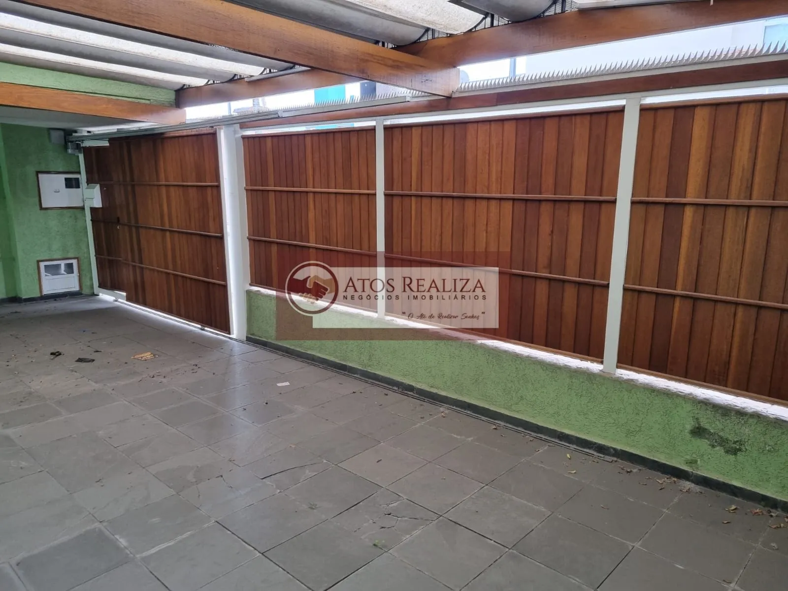 Imagem Casa térrea com edícula em Santo Amaro - São Paulo: 172m², 5 dormitórios, 1 suíte, 3 banheiros por R$980.000. Compre agora!