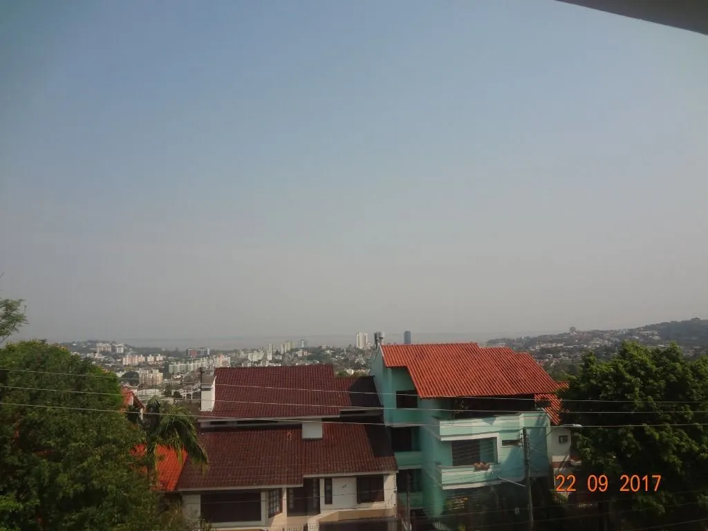 Imagem Casa para Venda - 365m², 4 dormitórios, sendo 2 suites, 6 vagas - Nonoai