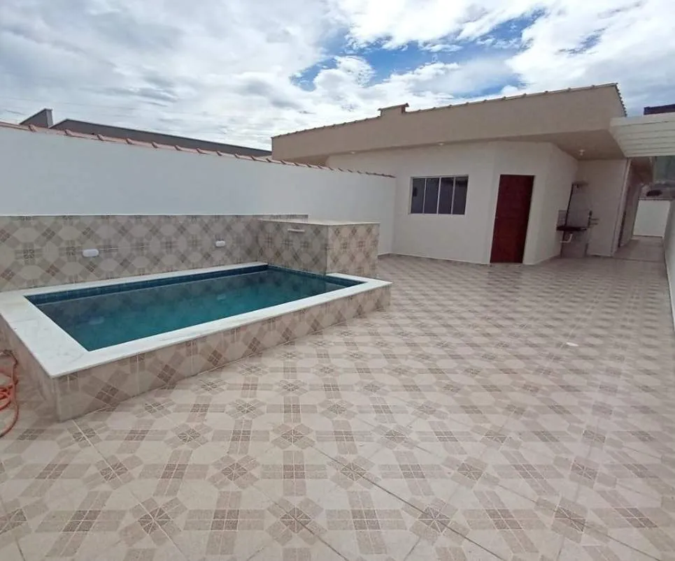 Casa para Venda em Itanhaém, Jamaica (Praia), 2 dormitórios, 1 suíte, 1 banheiro, 4 vagas