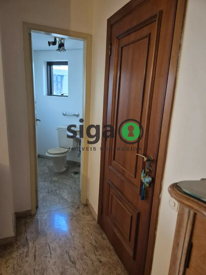 Imagem Apartamento de 148m² com 4 Dormitórios e 3 Vagas na Av. Pavão.