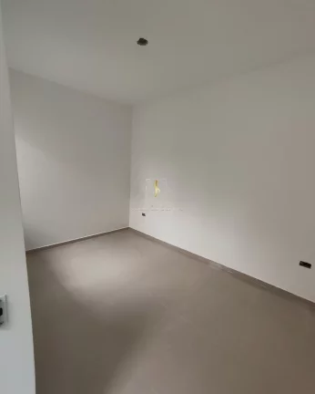 Imagem Casa em Guaratuba(Balneário Nereidas) para Venda, 700m do mar, excelente localização!