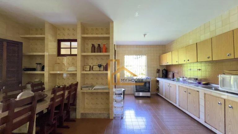 Imagem Casa de Campo com 5 Suítes e Piscina em Condomínio com Lagos e Lazer à 25 minutos do centro de Teresópolis/RJ
