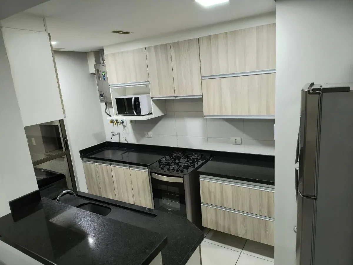 Imagem Apartamento com 2 Quartos à Venda, 59 metros em Capão Raso - Curitiba