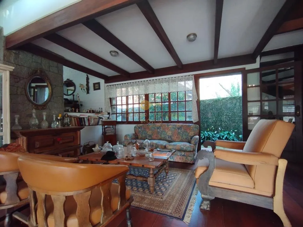 Imagem Casa para Venda em Teresópolis / RJ no bairro Parque do Ingá